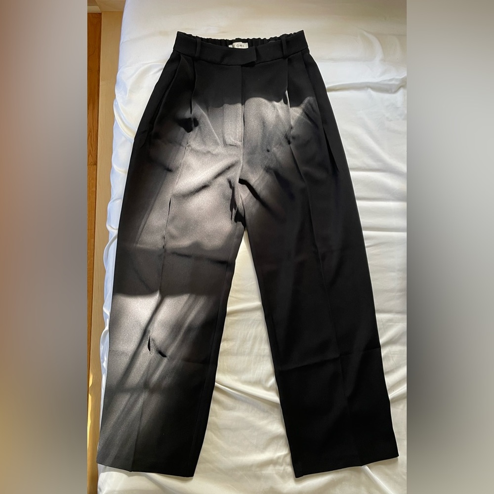 Re Ona Bobbi Trousers in Black